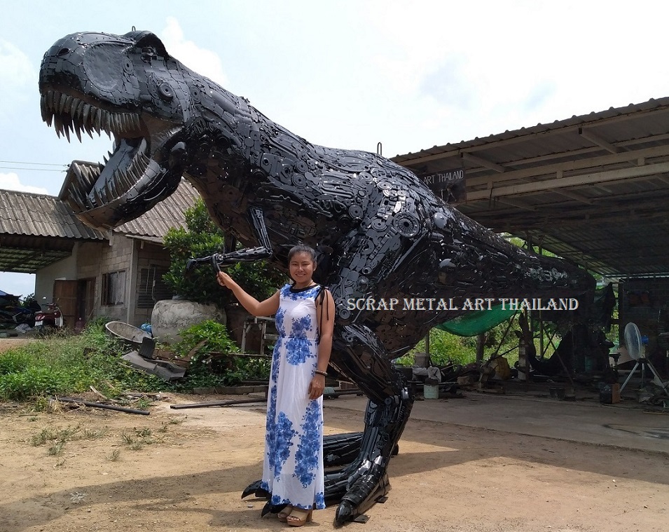 Dinosaur adult T-Rex statue for sale, life size metal Dino sculpture - Metal Art from Thailand