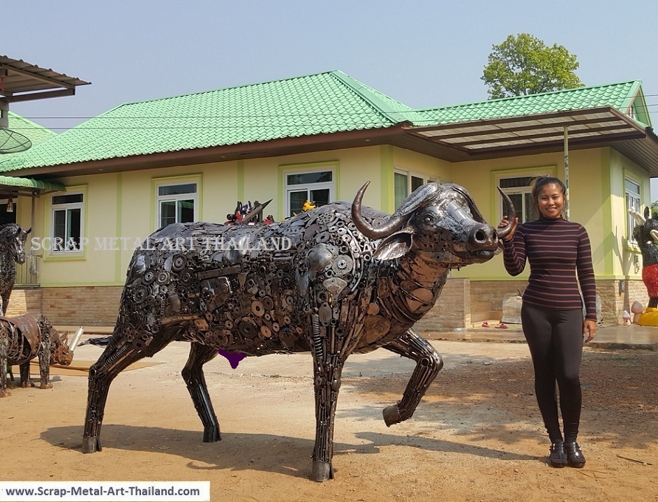Cape Buffalo statue for sale, life size metal Buffalo sculpture - Scrap Metal Animal Art from Thailand