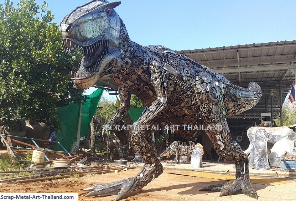 Dinosaur T-Rex statue for sale, life size metal Dino sculpture - Metal Art from Thailand