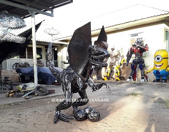 Dilophosaurus Dino Statue Sculpture for sale, Life Size Metal Animal Sculpture Art from Thailand