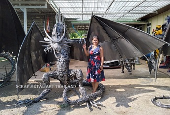 Dragon statue sculpture, life size scrap metal art from Thailand