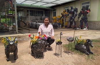 metal plant stands animal art indoor outdoor made in thailand for sale