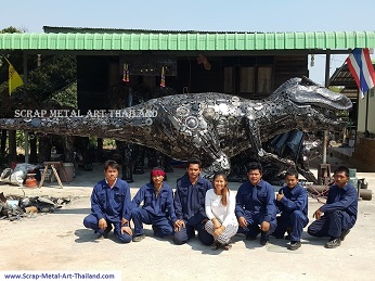 The team from scrap metal art thailand in 2016