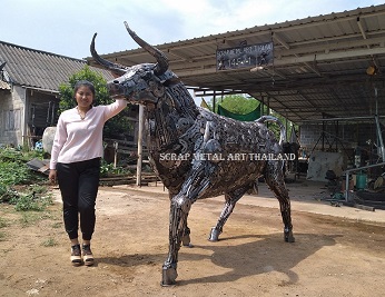 spanish bull statue metal animal art made in thailand for sale